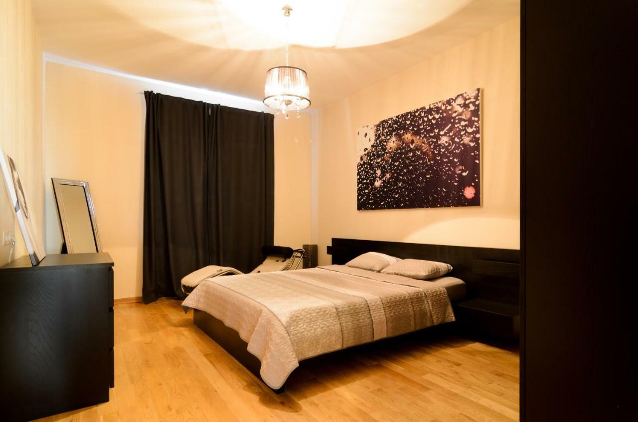 Rise & Shine Sofia Luxury Apartment By Flat Mаnager 외부 사진